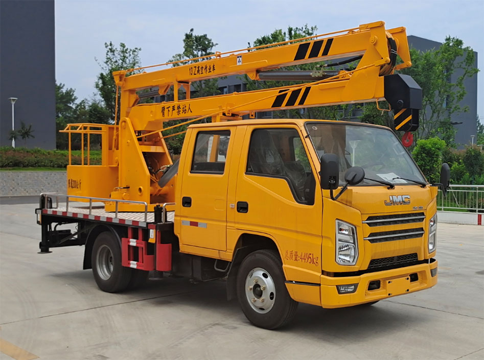 國(guó)六江鈴雙排13米高空作業(yè)車(chē)